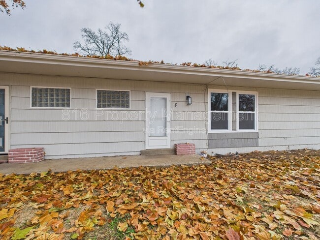 Building Photo - 7560 Prospect Ave Unit F