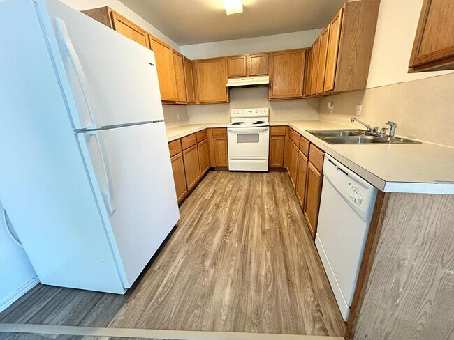 Photo - 1112 82nd St