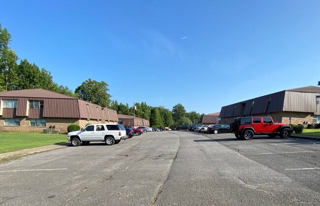 Meadowbrook Apartments - Meadowbrook Apartments