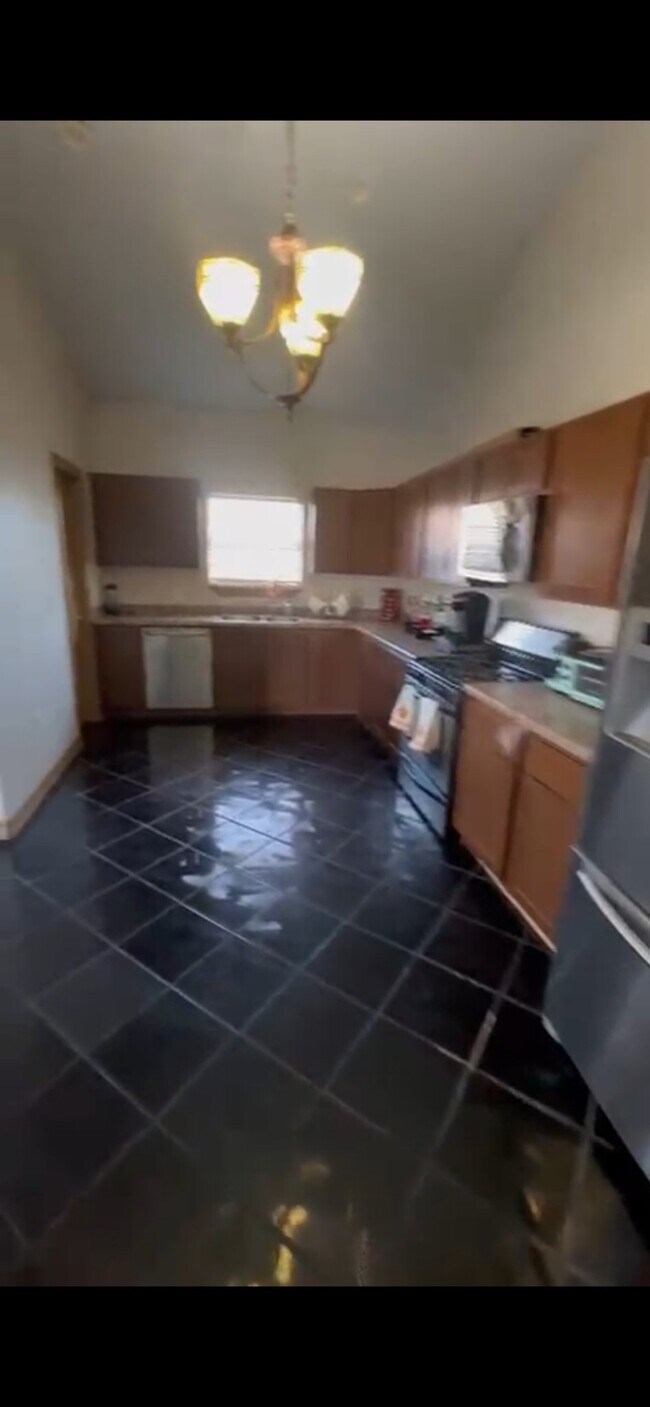 Photo - 8525 Essex Dr