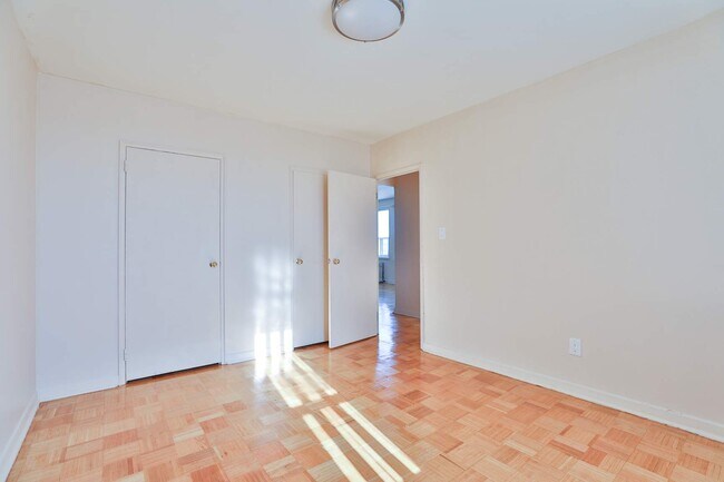 Photo - 2223 Eglinton Ave