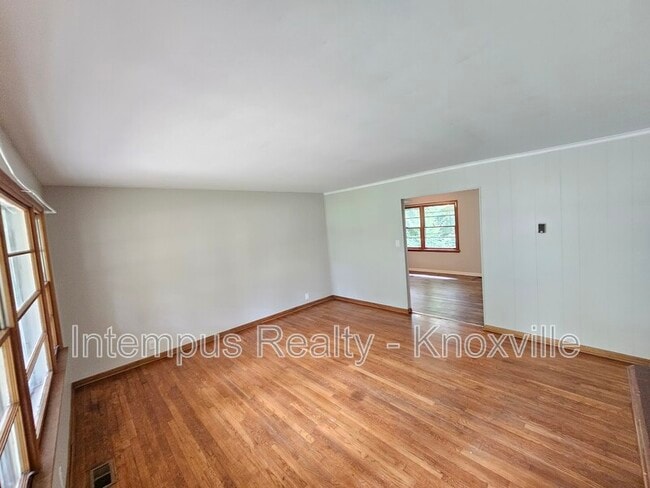 Photo - 2000 Nandina Dr