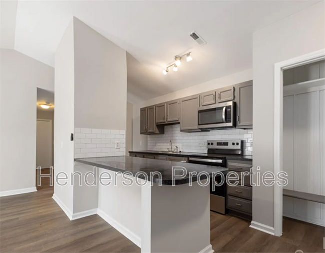 Photo - 6142 Meadow Rose Ln