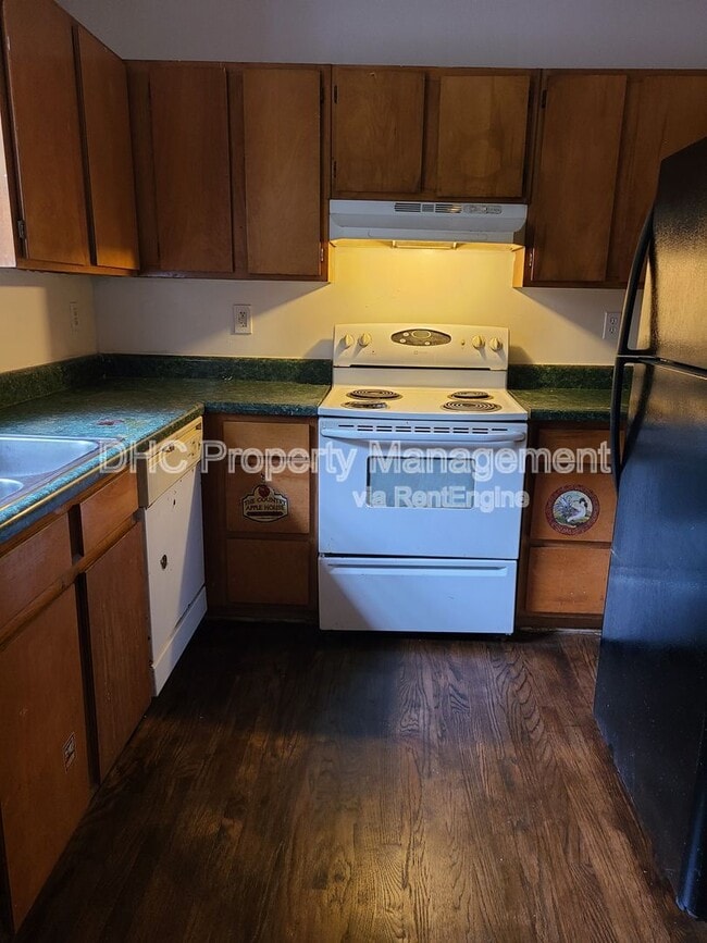 Photo - 1944 North Avenue NW