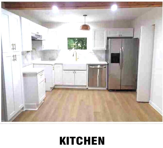 Photo - 221 18th Ave N