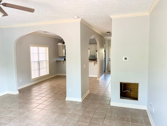 Photo - 2150 Anderson Rd Unidad 1200