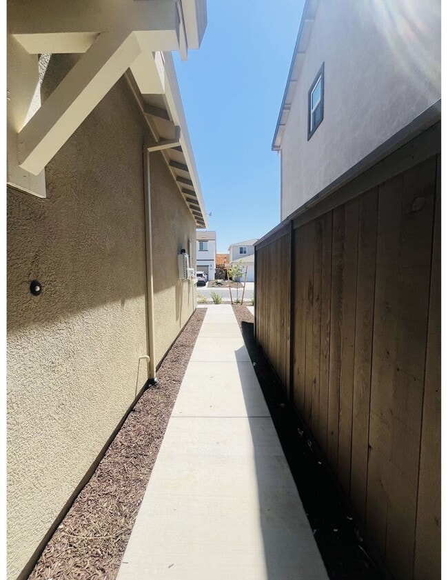 Photo - 12667 Ironbow Wy Unidad 2