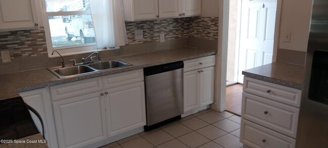 Photo - 855 Delano Rd