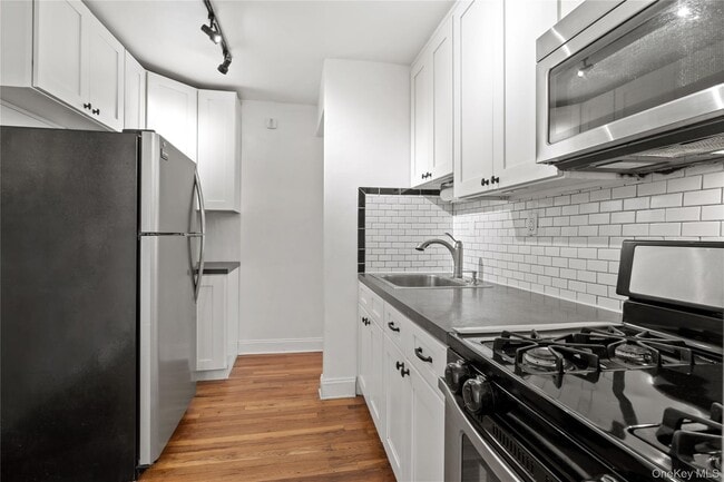 Building Photo - 102-32 65th Ave Unit B24 Rental
