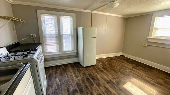 Photo - 652 Chatham St NW Unit Apt 3C