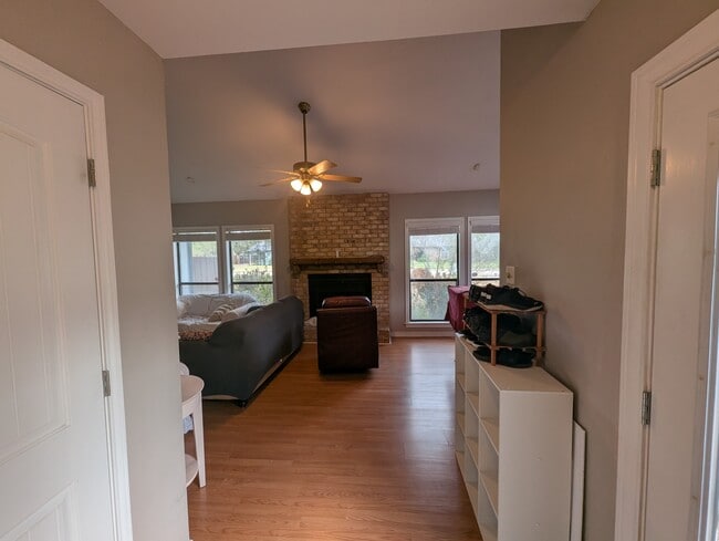 Photo - 2802 Pierre Pl