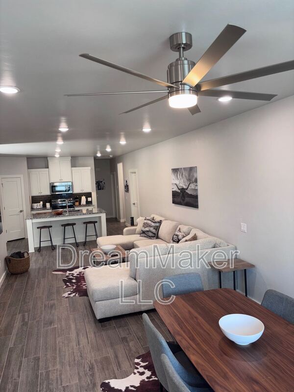 2819 Clifton Ter