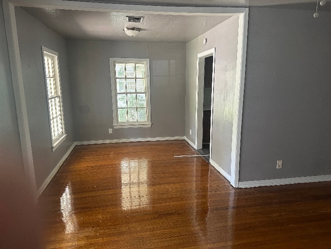 Photo - 2806 Morningside Dr
