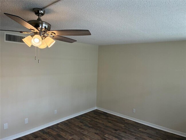 4705 1st St NE Unit 135