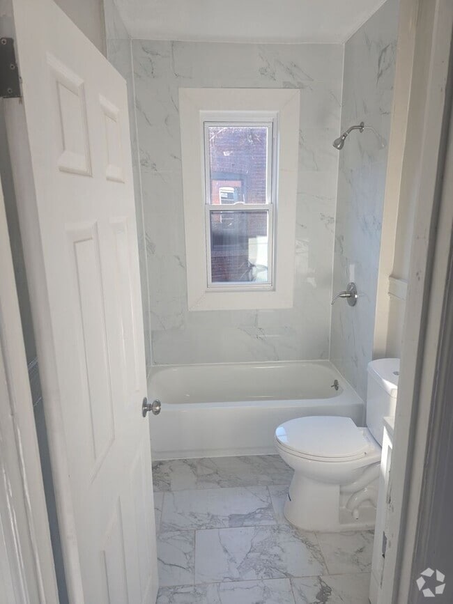 Building Photo - 93 Maple Ave Unit 3 Rental