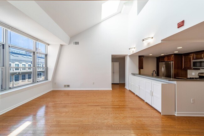 Photo - 149 Essex St Unit 6L