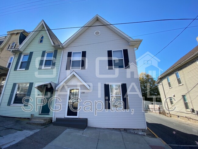 Building Photo - 28 N 4th St Unit 3