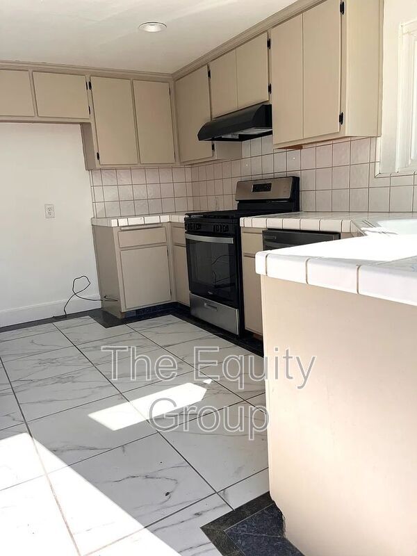 Photo - 303 Riverside Dr