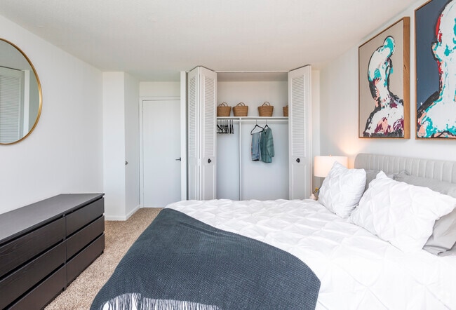 The Auburn 1BR, 1'BA -712 SF
