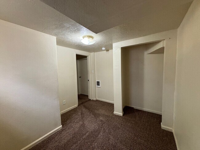 Photo - 821 W Whitman St Unit 821 W Whitman