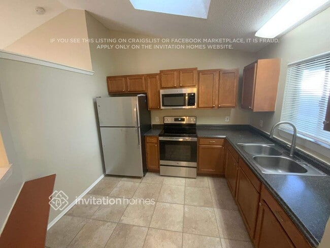 Photo - 1331 Medina Ave NW