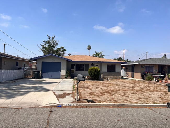 Building Photo - MOVE IN SPECIAL $700 OFF 1ST MO RENT Rental