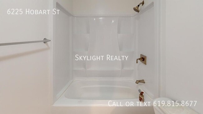 Photo - 6225 Hobart St