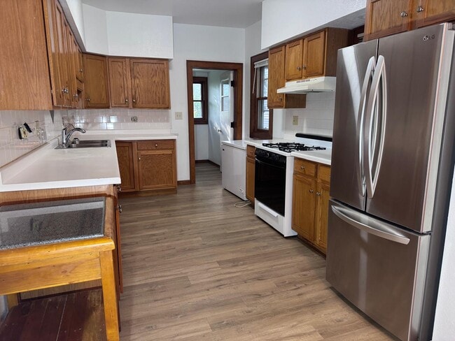 Building Photo - 2577 N Frederick Ave Rental