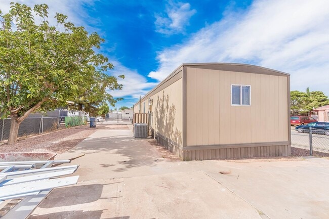 Photo - Incredible 3 bedroom, 1 1/2 bath mobile ho...
