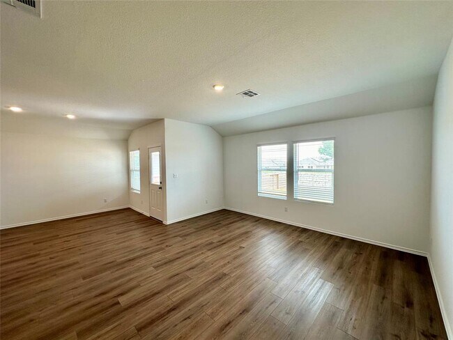 Photo - 160 Crawford Casa