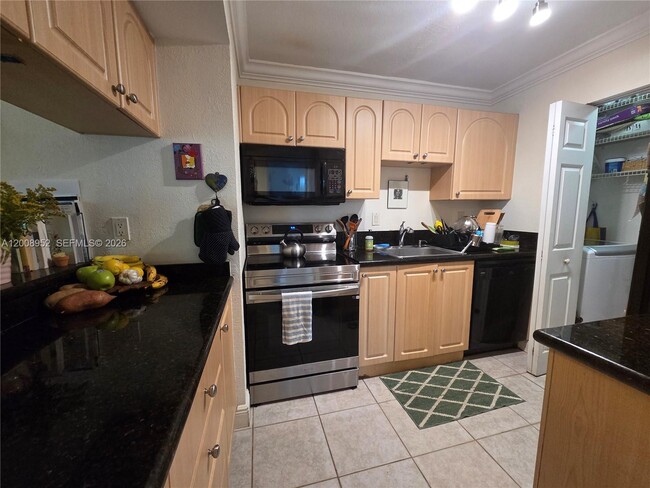 Photo - 10795 SW 108th Ave Unit 201