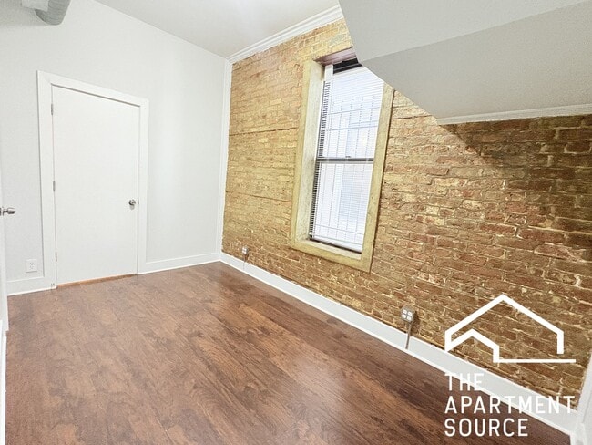 Photo - 2543 S St Louis Ave Unit 1F