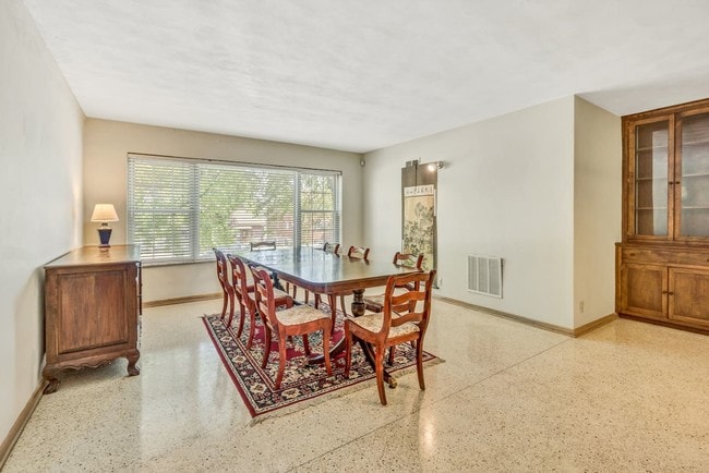 Photo - 3303 Watson Rd Unit Level 1