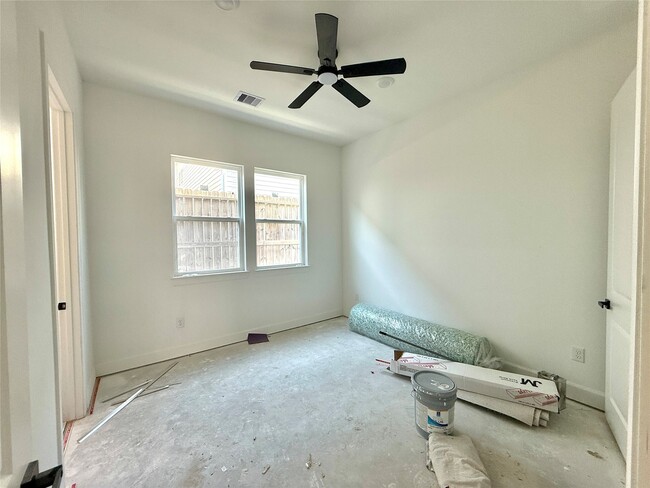 Photo - 9428 Campbell Rd