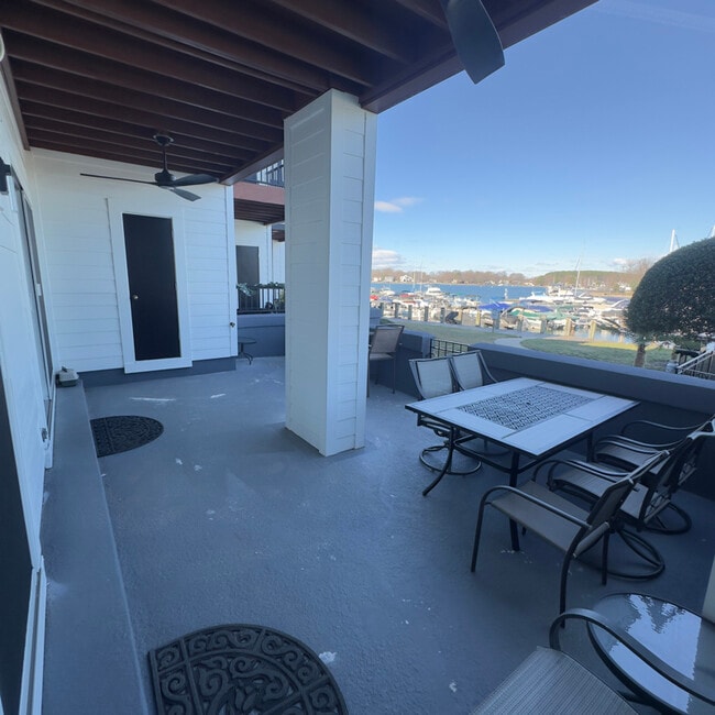 Building Photo - 18713 Vineyard Point Ln