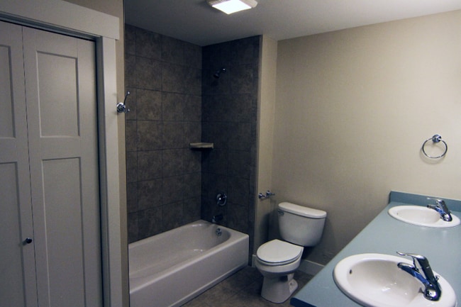 623 S Wolcott St Unit 107