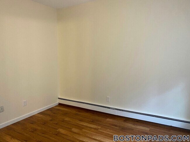 Photo - 70 S Huntington Ave Unidad 12