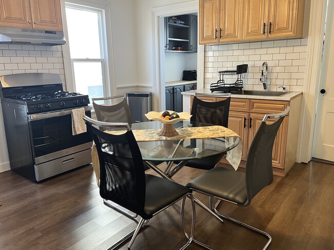 Building Photo - 13 Dr Aaron B Samuels Blvd Unit 2