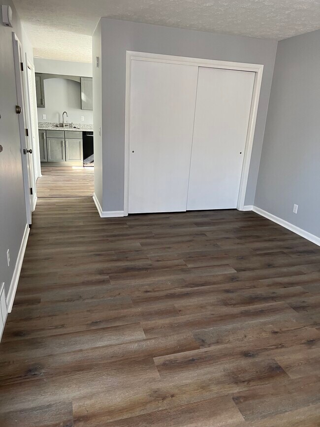 Photo - 1606 Smith Rd