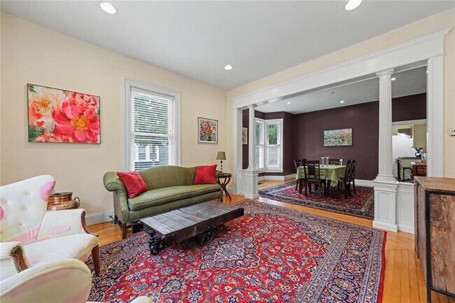 35 Hammond St Unit 1