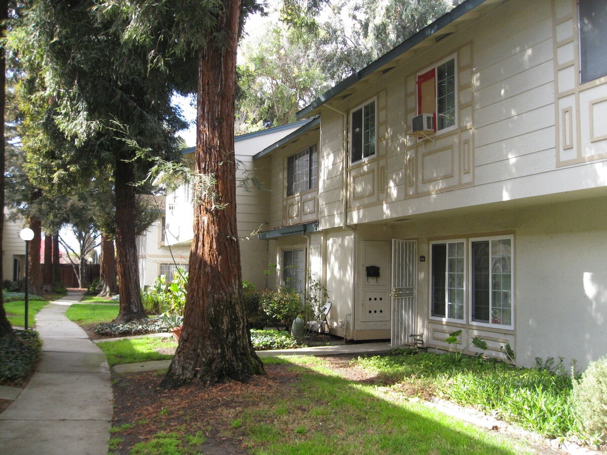 Photo - $2,700   2 bedroom 1.5 bath Alum Rock Condo