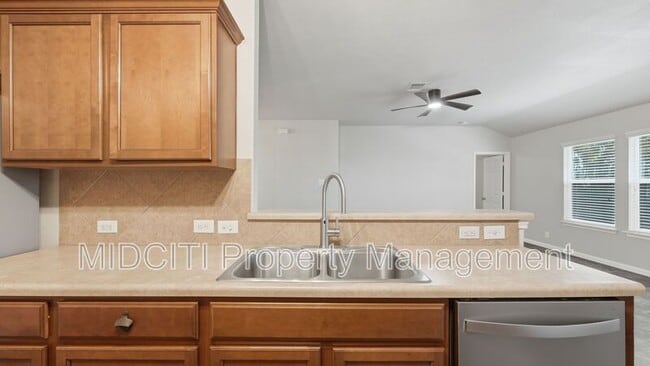Photo - 3414 Zachary St
