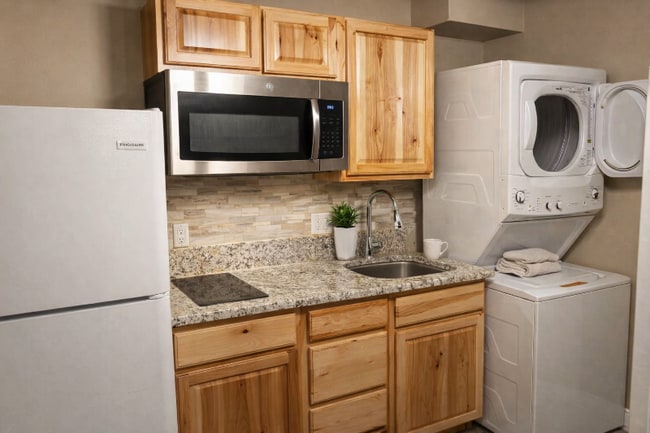 Photo - 1024 Shadow Point Dr Unidad Studio