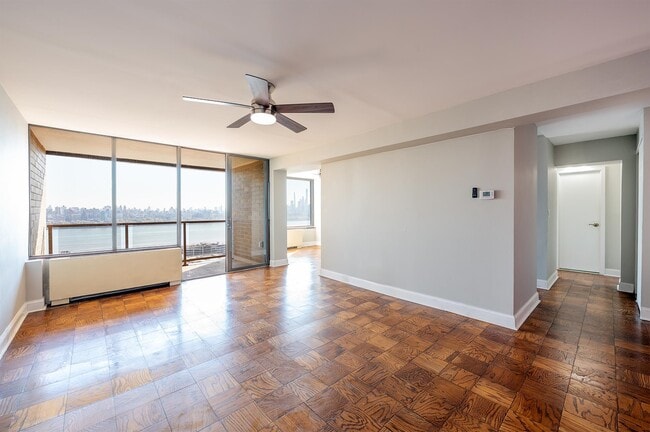 Photo - 9060 Palisade Ave Unit 1005