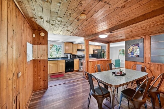 Photo - 1455 E Broad St