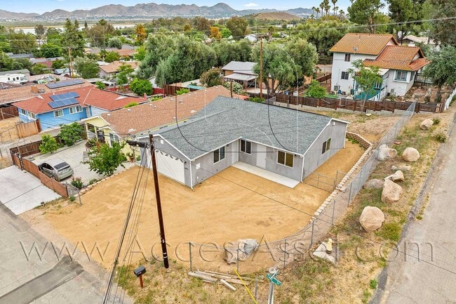 Photo - New Build Home with Solar in Lake Elsinore!
