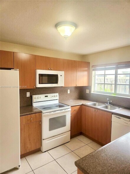 Photo - 14130 SW 260th St Unit 103