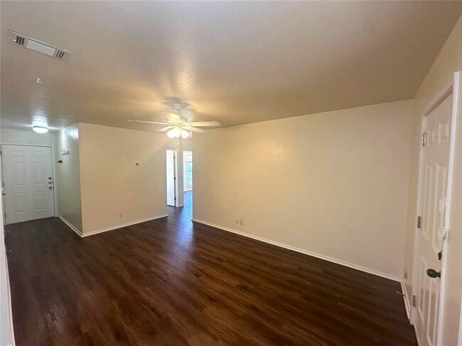 Photo - 8510 Woodstone Dr