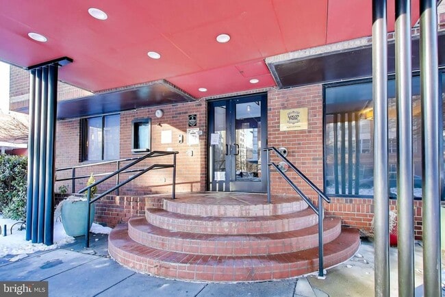 Photo - 1245 13th St NW Unit 208