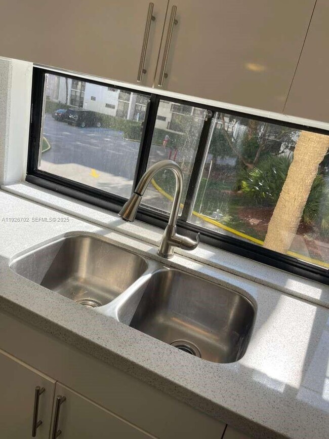 Photo - 17021 N Bay Rd Unit 226